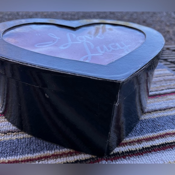 Rare Heart Shaped I Love Lucy Travel Case/Makeup Bag - Picture 8 of 11